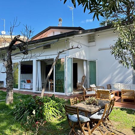 Appartamenti Villa Renata Riccione Luaran gambar
