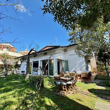 Appartamenti Villa Renata Riccione Luaran gambar