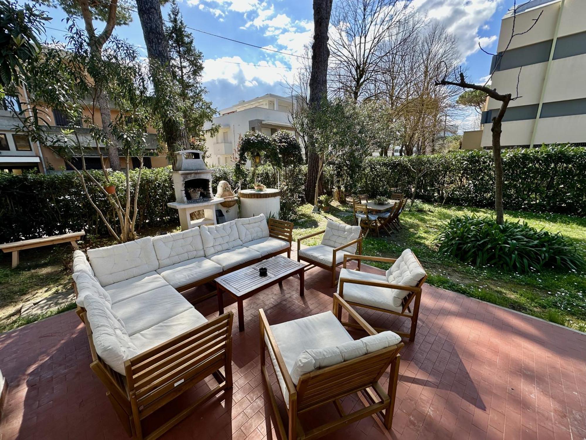 Appartamenti Villa Renata Riccione Luaran gambar