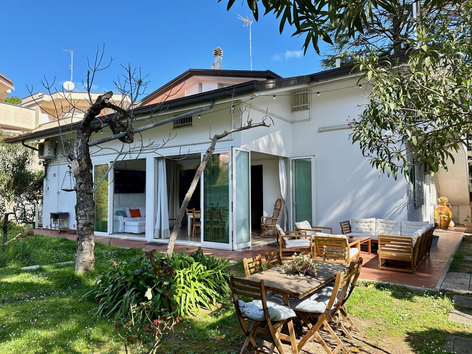 Appartamenti Villa Renata Riccione Luaran gambar