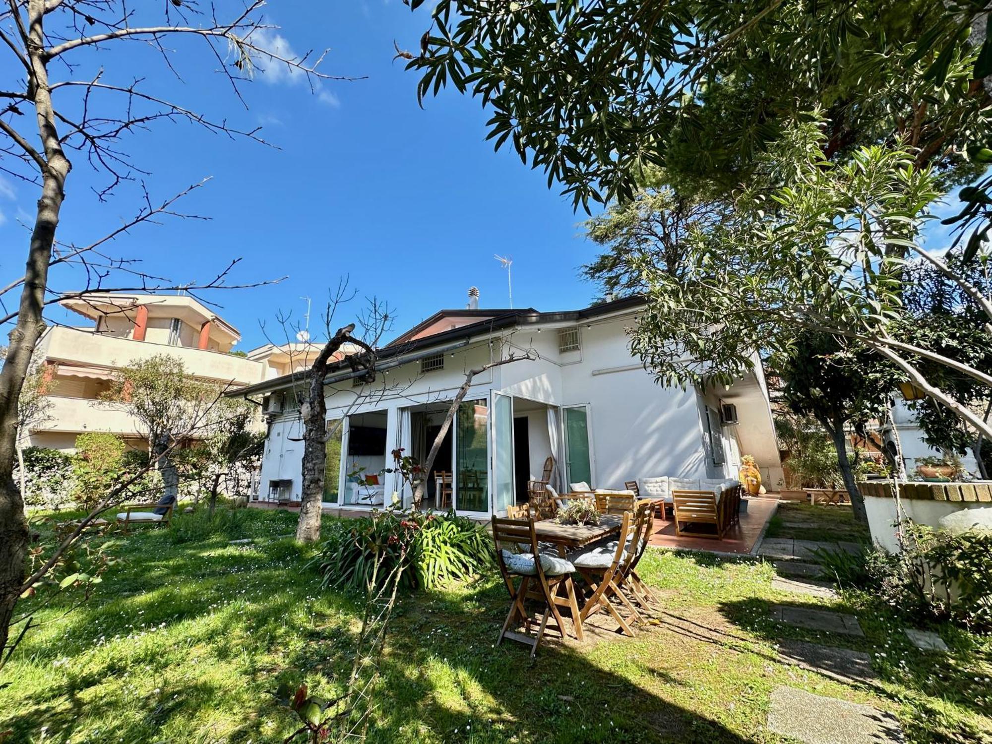 Appartamenti Villa Renata Riccione Luaran gambar